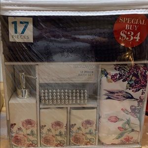 Shower Curtain & Bathroom Accessories